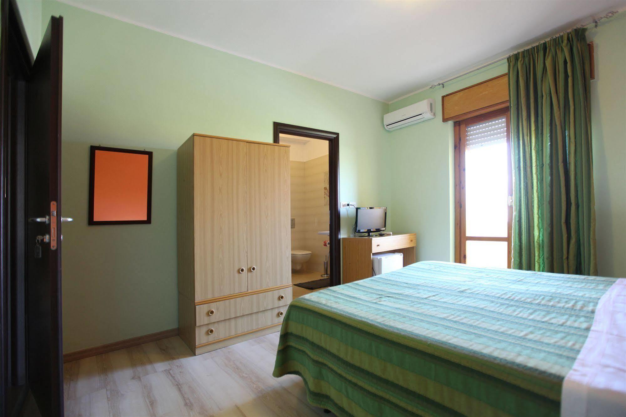 Hotel Cliche San Lucido Luaran gambar