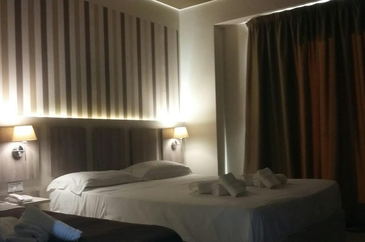 Hotel Cliche San Lucido Luaran gambar