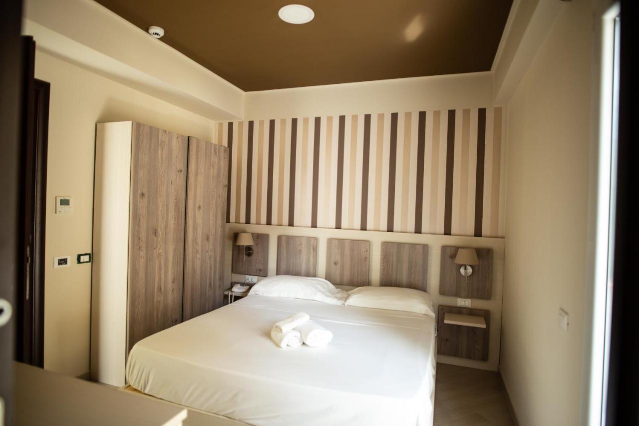 Hotel Cliche San Lucido Luaran gambar
