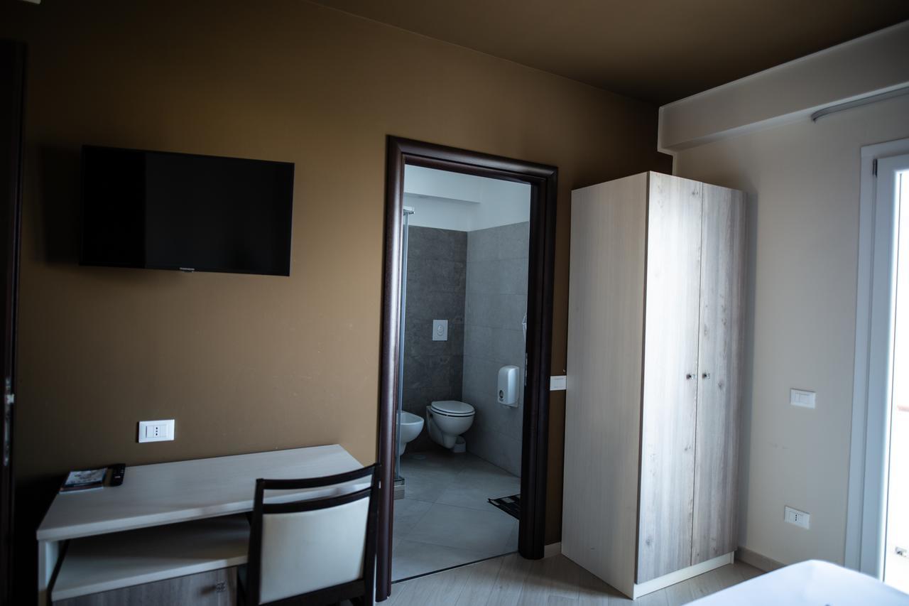 Hotel Cliche San Lucido Luaran gambar