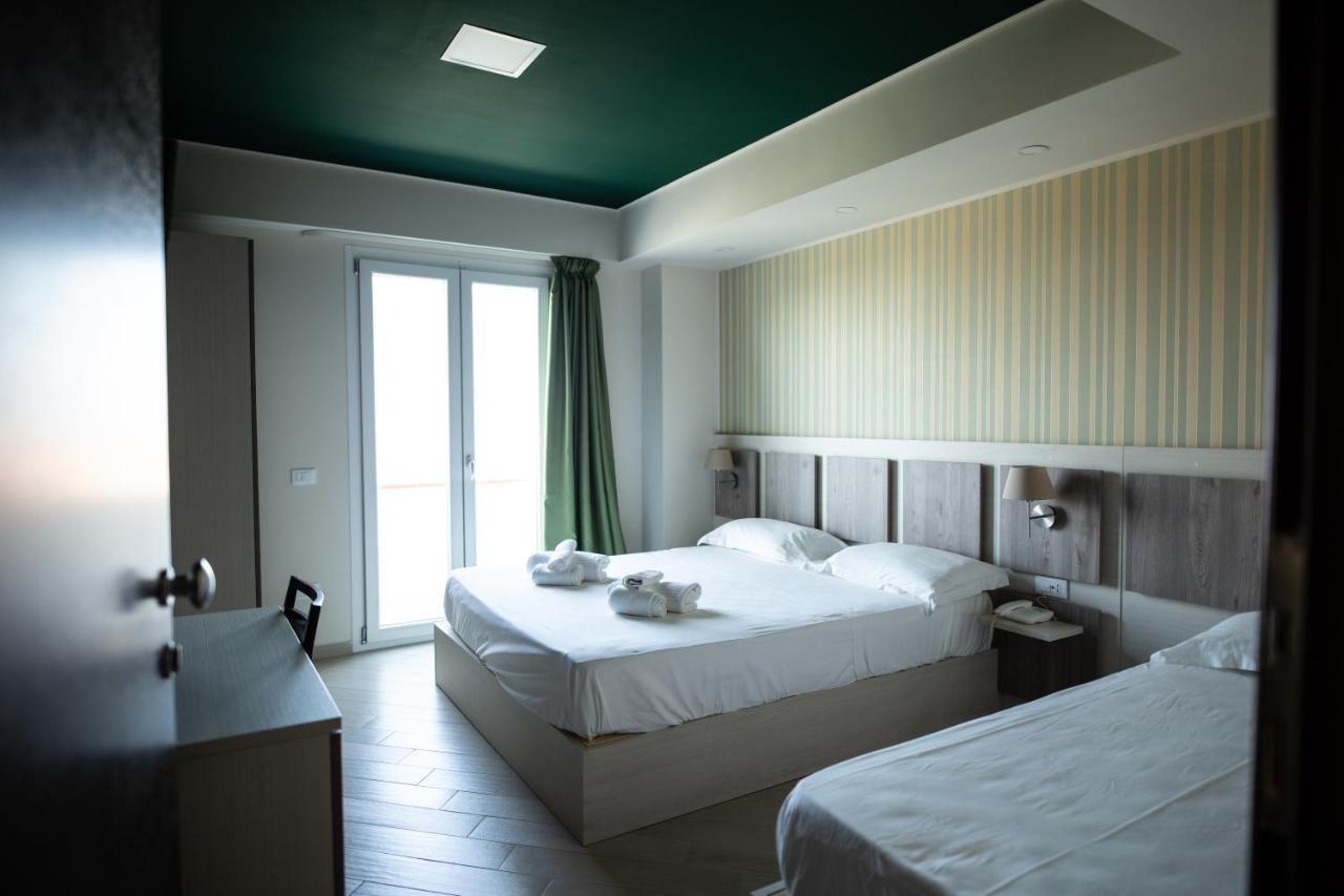 Hotel Cliche San Lucido Luaran gambar